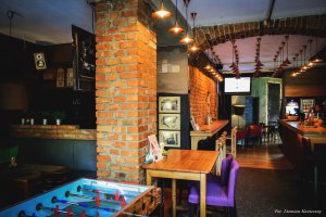 Restauracja K2 w Pszczynie - cegła LICO